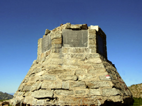 basamento_faro_impero_mucrone