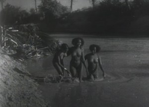 sentinelle-di-bronzo_scena-di-nudo