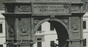 Mogadiscio_1928-Arco_A Umberto di Savoia Romanamente