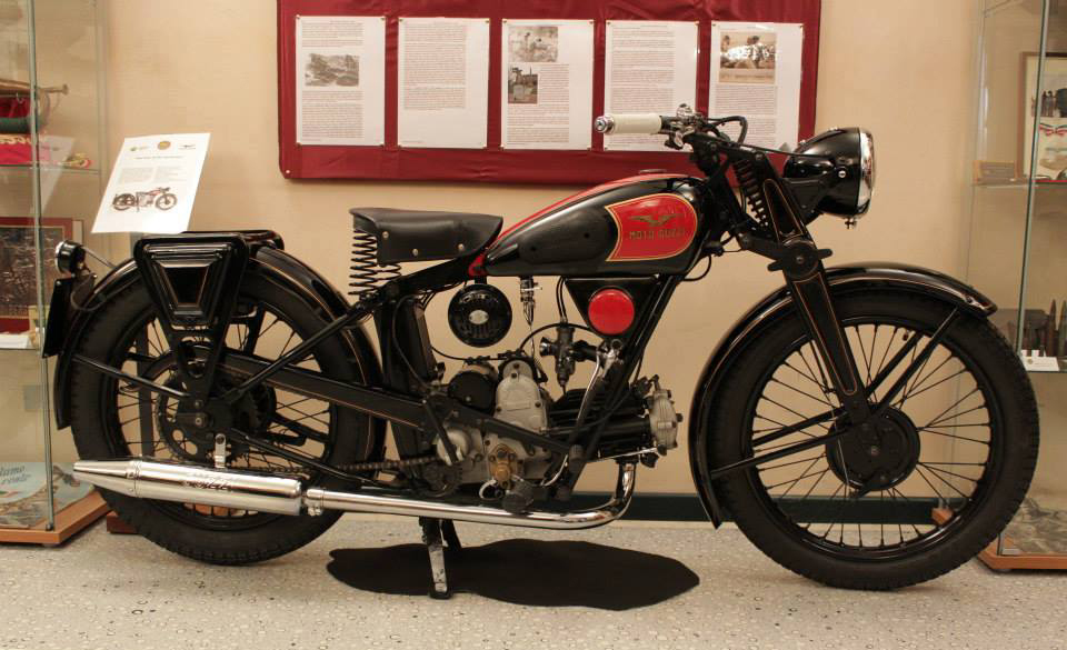 Moto Guzzi PL250_Faccetta nera2