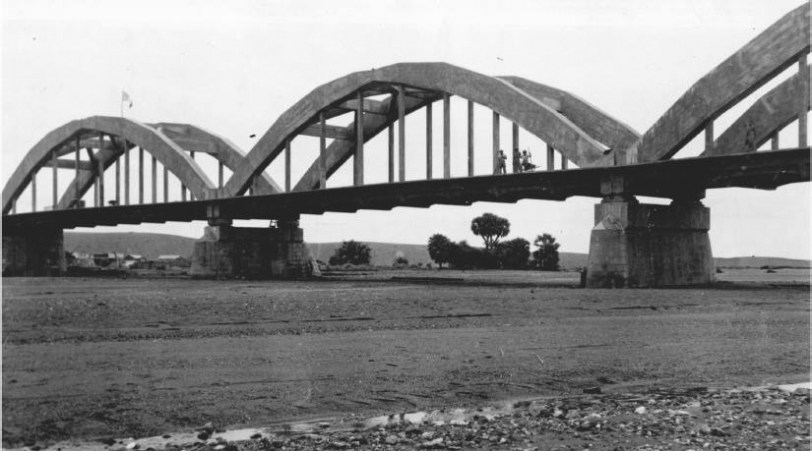 Camionabile Massaua-Asmara-Decamerè (1)